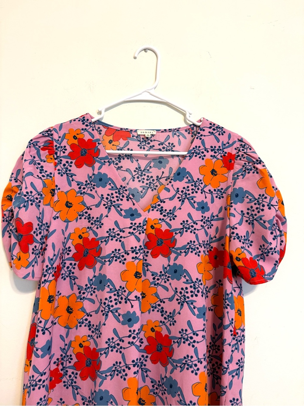 2/$30 Jodifl Pink Floral Puff Sleeve Blouse Top Size Medium - Picture 3 of 8